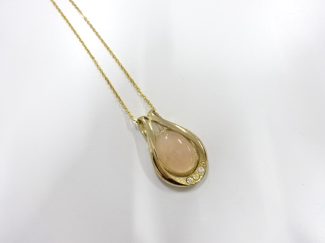 ローズクォーツ　ネックレス